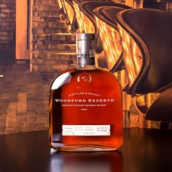  Woodford Reserve Distiller's Select Kentucky Straight Bourbon Whiskey 70c